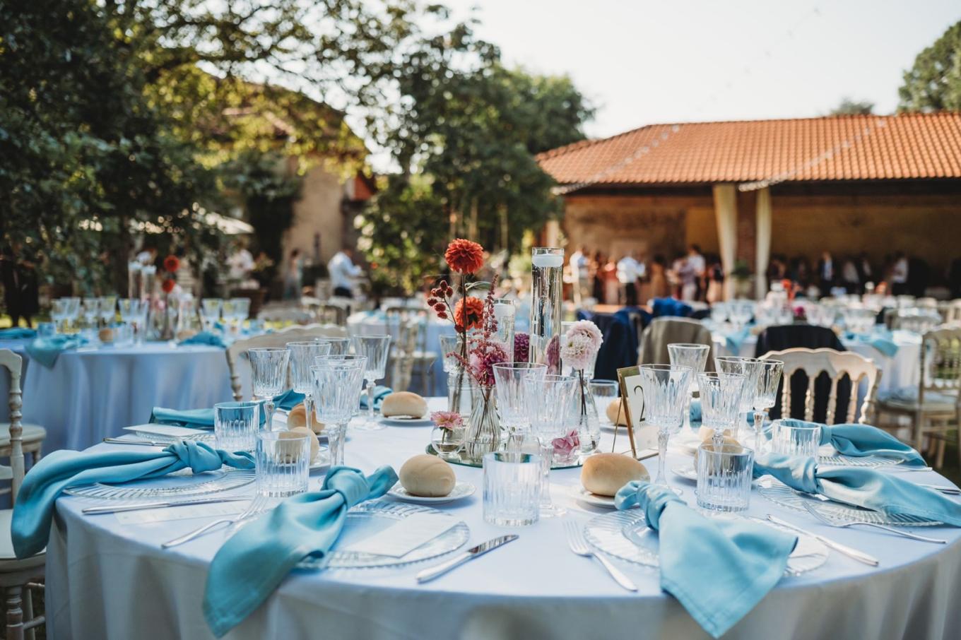 h portico garden wedding villa gromo